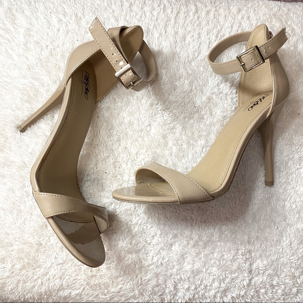 Nude Heels ✨